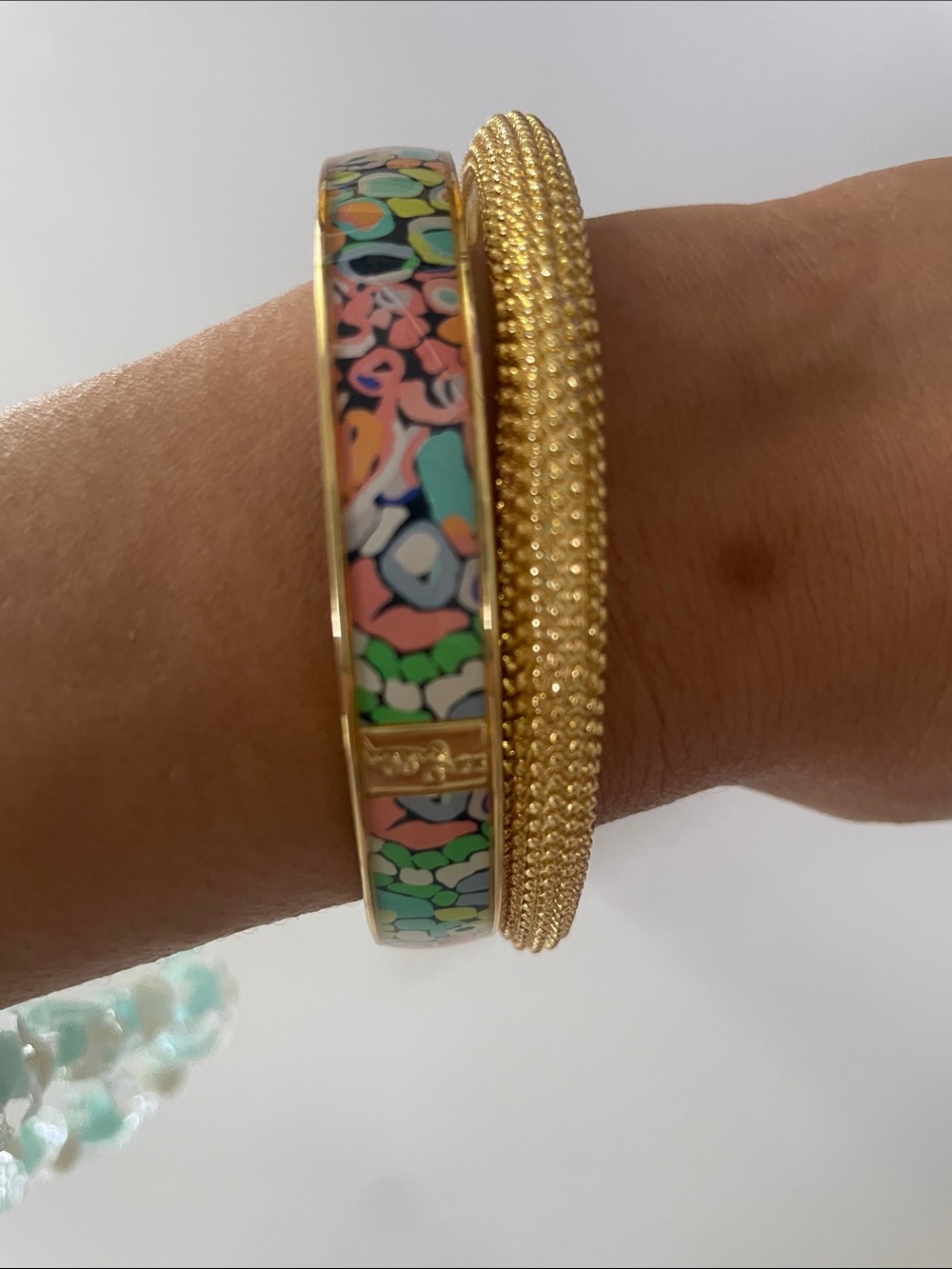 NEW Lilly Pulitzer Gold-Tone Enamel Bangles Set with Multicolor Floral Pattern
